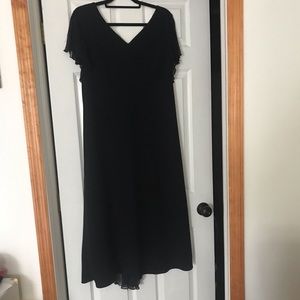 JONES New York black Vvneck mermaid dress